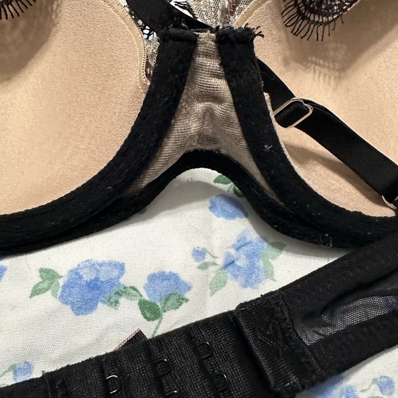 Victoria’s Secret dream angels metallic bra bundle size 34C - Picture 9 of 16